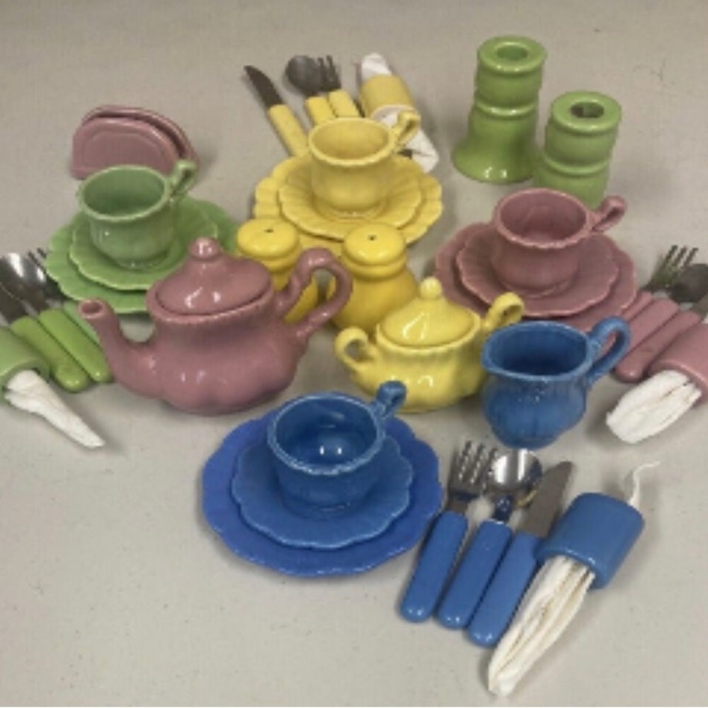 Frenzy Toys Vintage Ceramic Tea Set